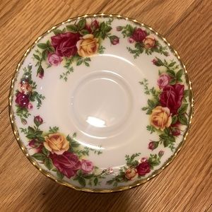 Royal Albert 6 saucer plates